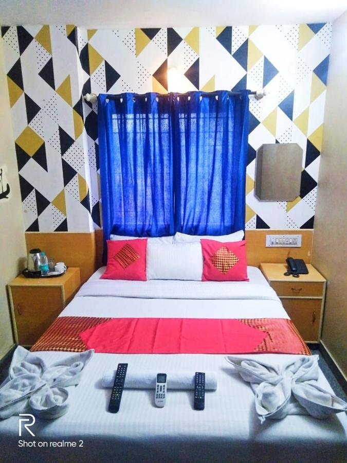Oyo 75854 Hotel Harsha Residency Bangalore Exterior foto